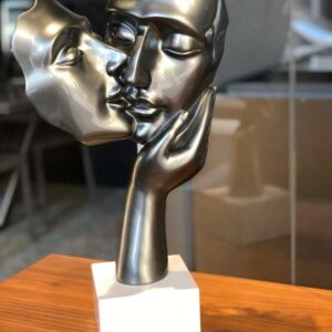 Scultura in resina Loving Kiss