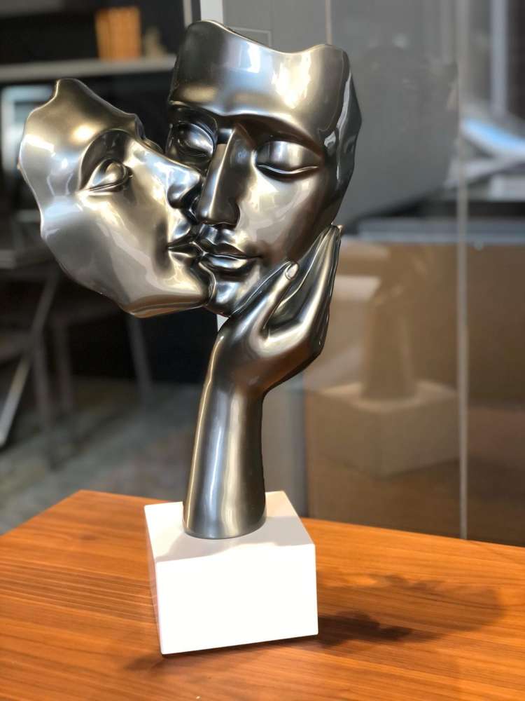 scultura_in_resina_amanti_amore_visi