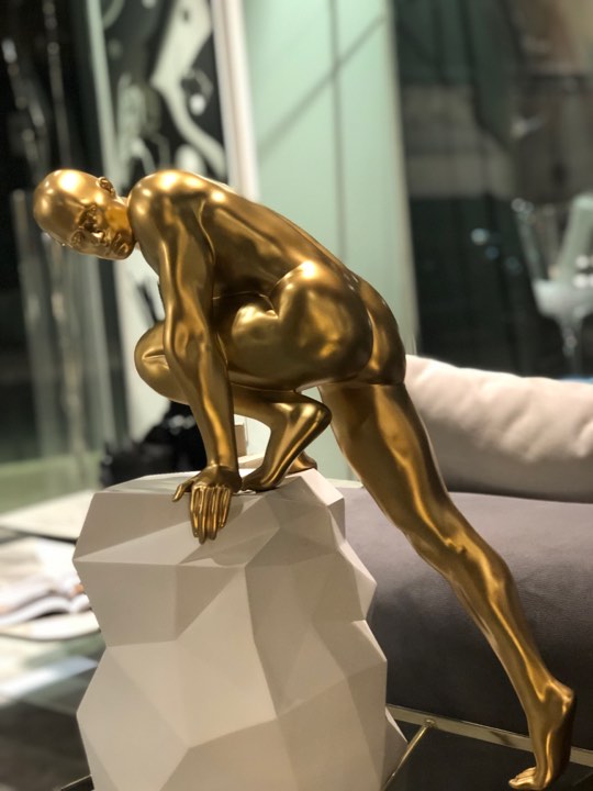 scultura_in_resina_fascino_design_nero_bianco_effetto_metallo-13 (1)